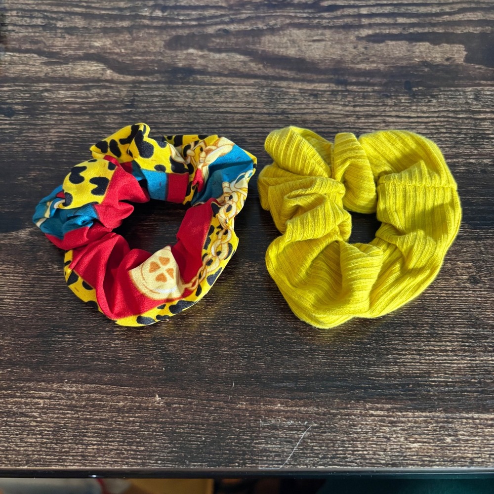 Yellow Ribbed and Leopard Chain Print Hair Scrunchie Set 2 Piece Multi Color